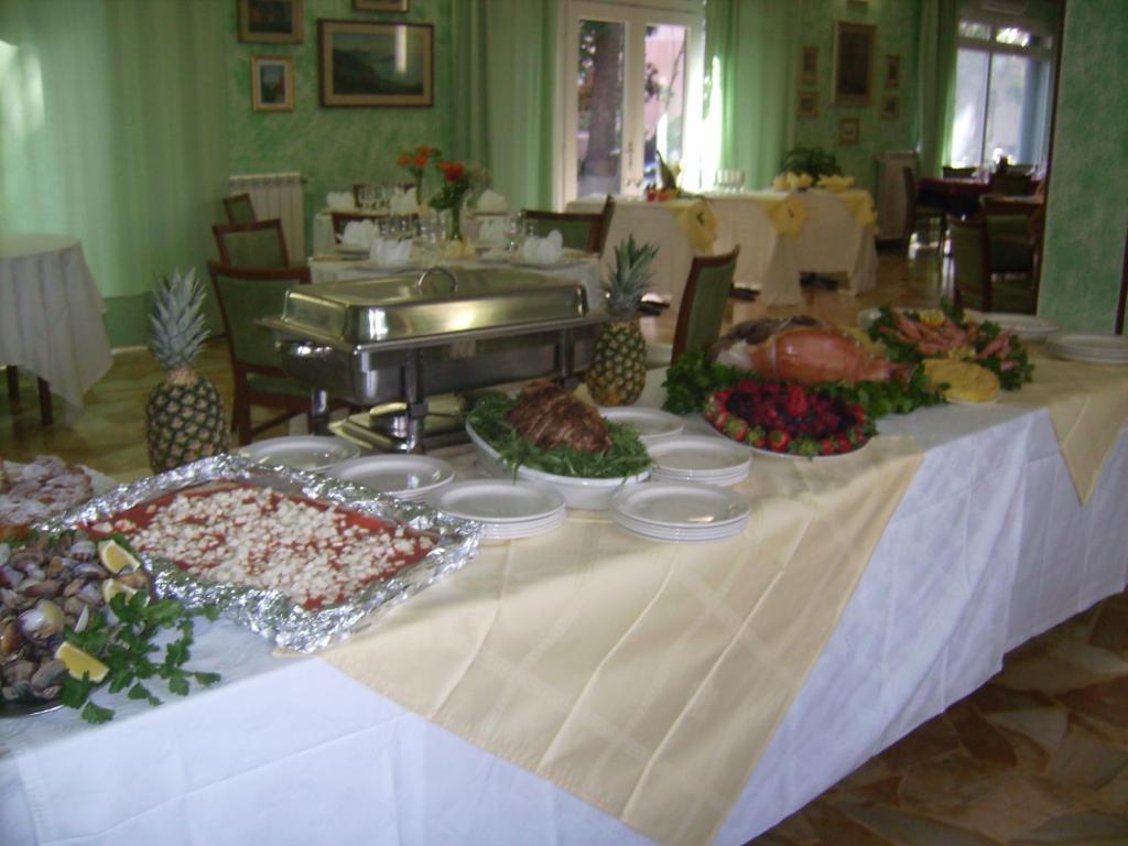 Hotel Arco Del Sole Lavagna Ngoại thất bức ảnh