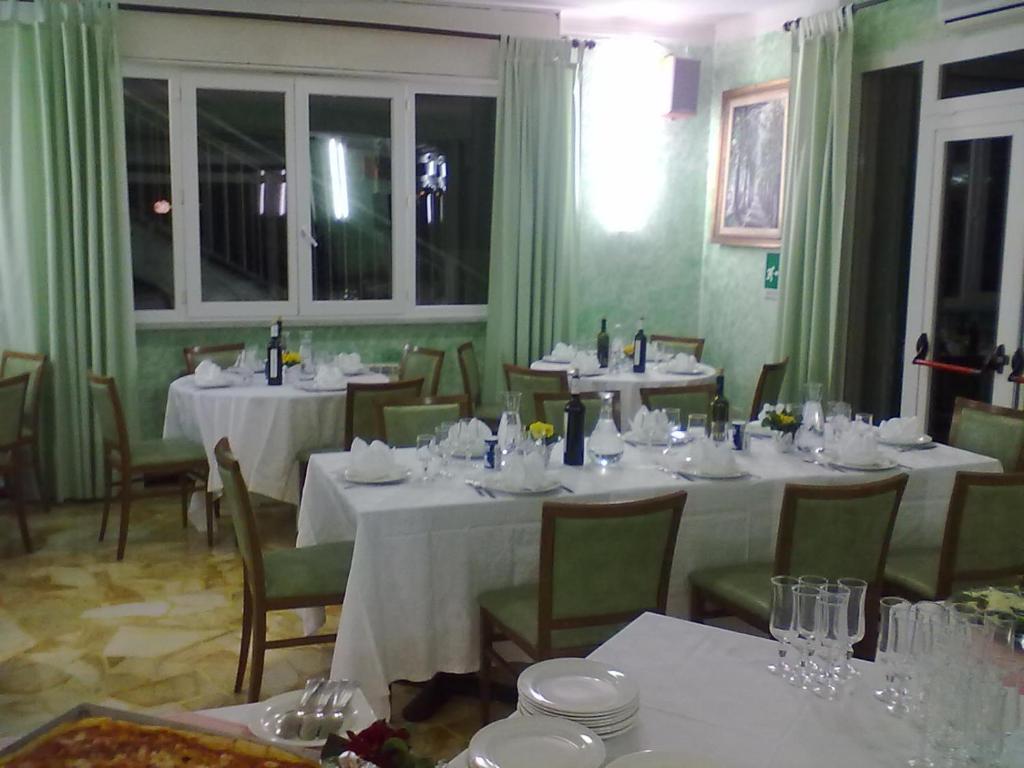 Hotel Arco Del Sole Lavagna Ngoại thất bức ảnh